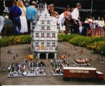 Niederlande-Netherland: Madurodam (Tiermarkt)